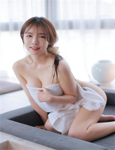 边拍戏边被躁高H1V1-男女肉大捧进出详细描写动态